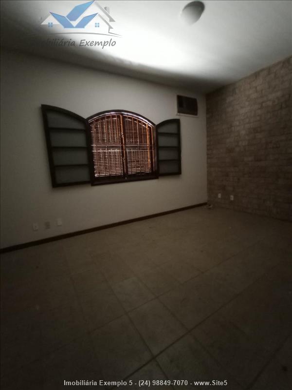 Casa para Alugar no Alvorada em Resende