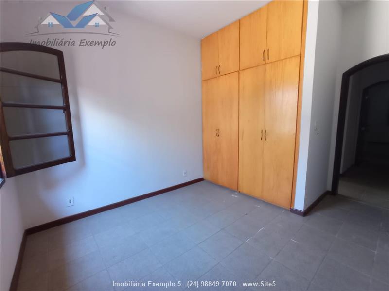 Casa para Alugar no Alvorada em Resende