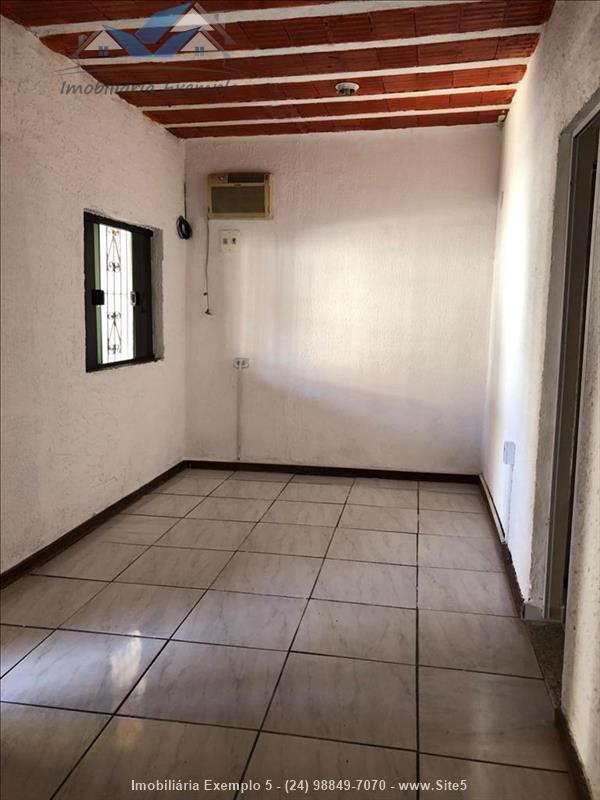 Casa para Alugar no Vila Santa Cecília em Resende